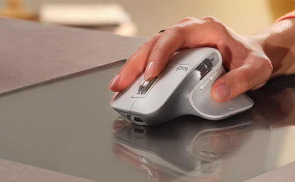 Logitech MX Master 3S vs MX Anywhere 3 : Quelle Souris Choisir au Maroc ?