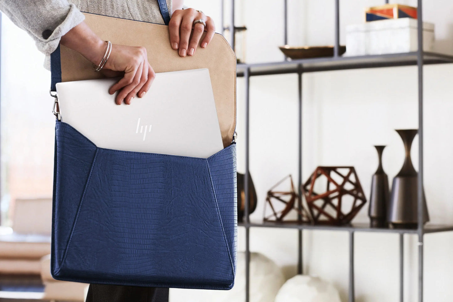 ORDINATEUR PORTABLE HP Spectre x360 Convertible 14-ea1001nk (5B7P1EA) Hewlett Packard