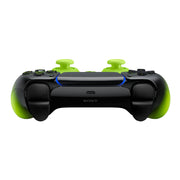Sony DualSense Remix Green – Détail grip texturé et sticks asymétriques PS5